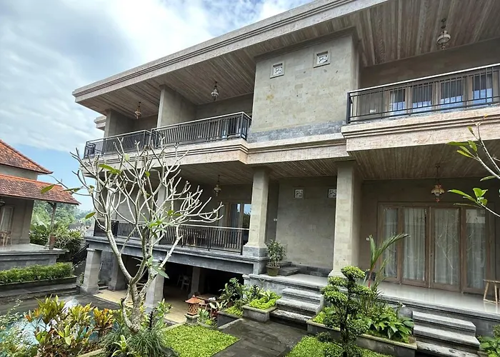 Lebah Sari House 3*