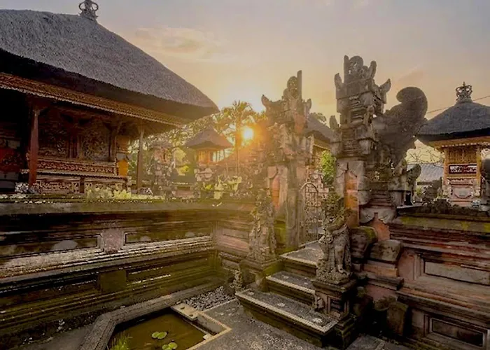 Lebah Sari House